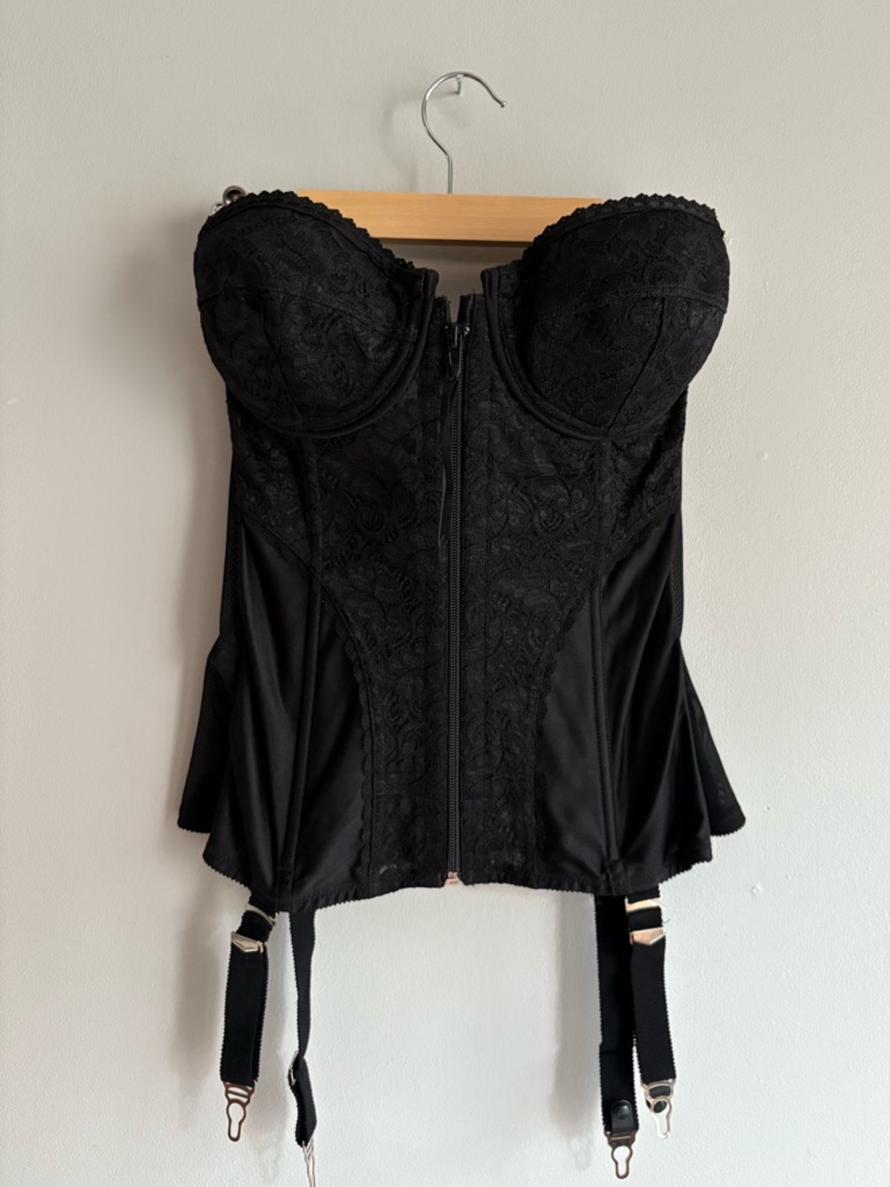 Frederick's of Hollywood Black Lace Bra Top/Corset/Bustier